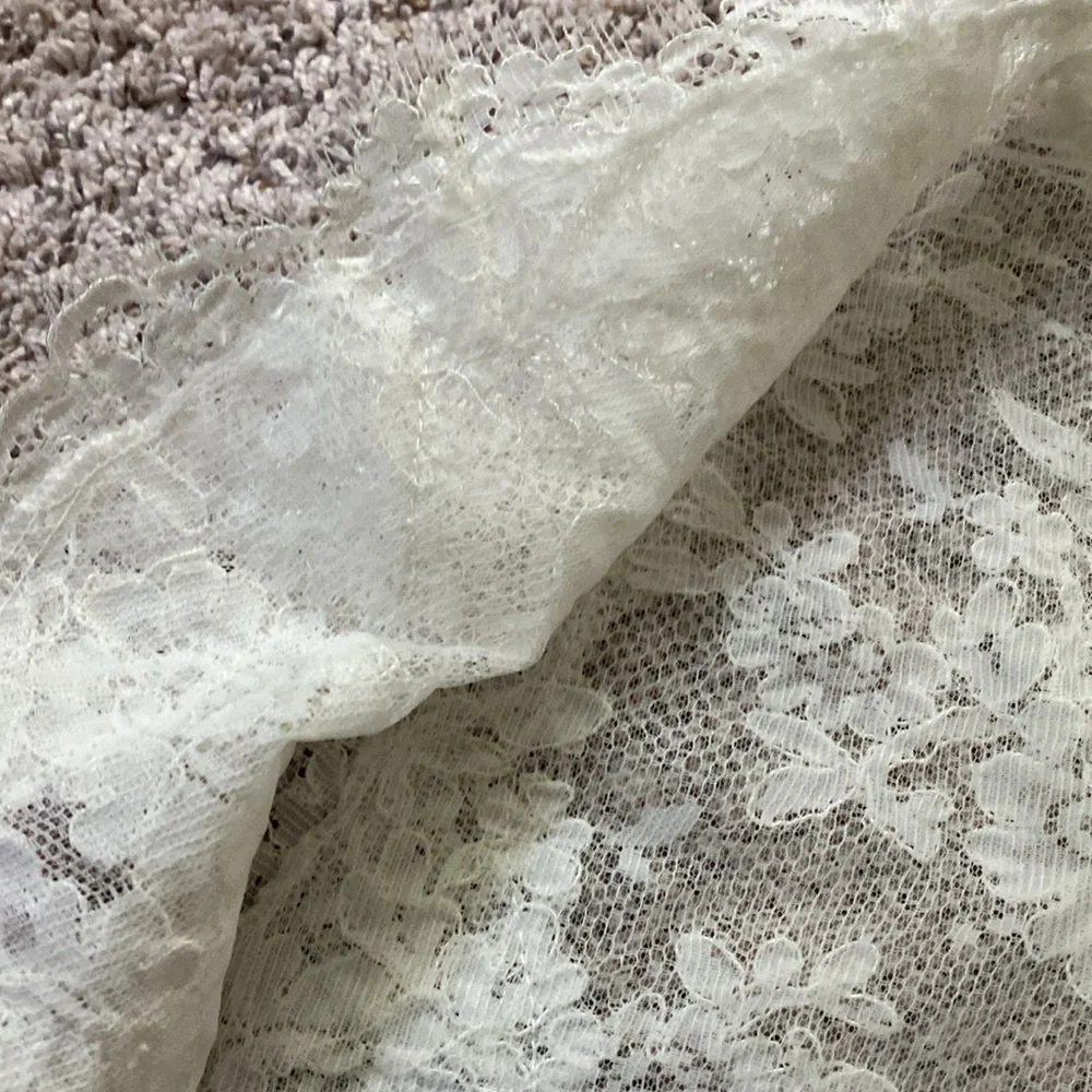 Handmade Lace Shrug/Shaw - Picture 4 of 6